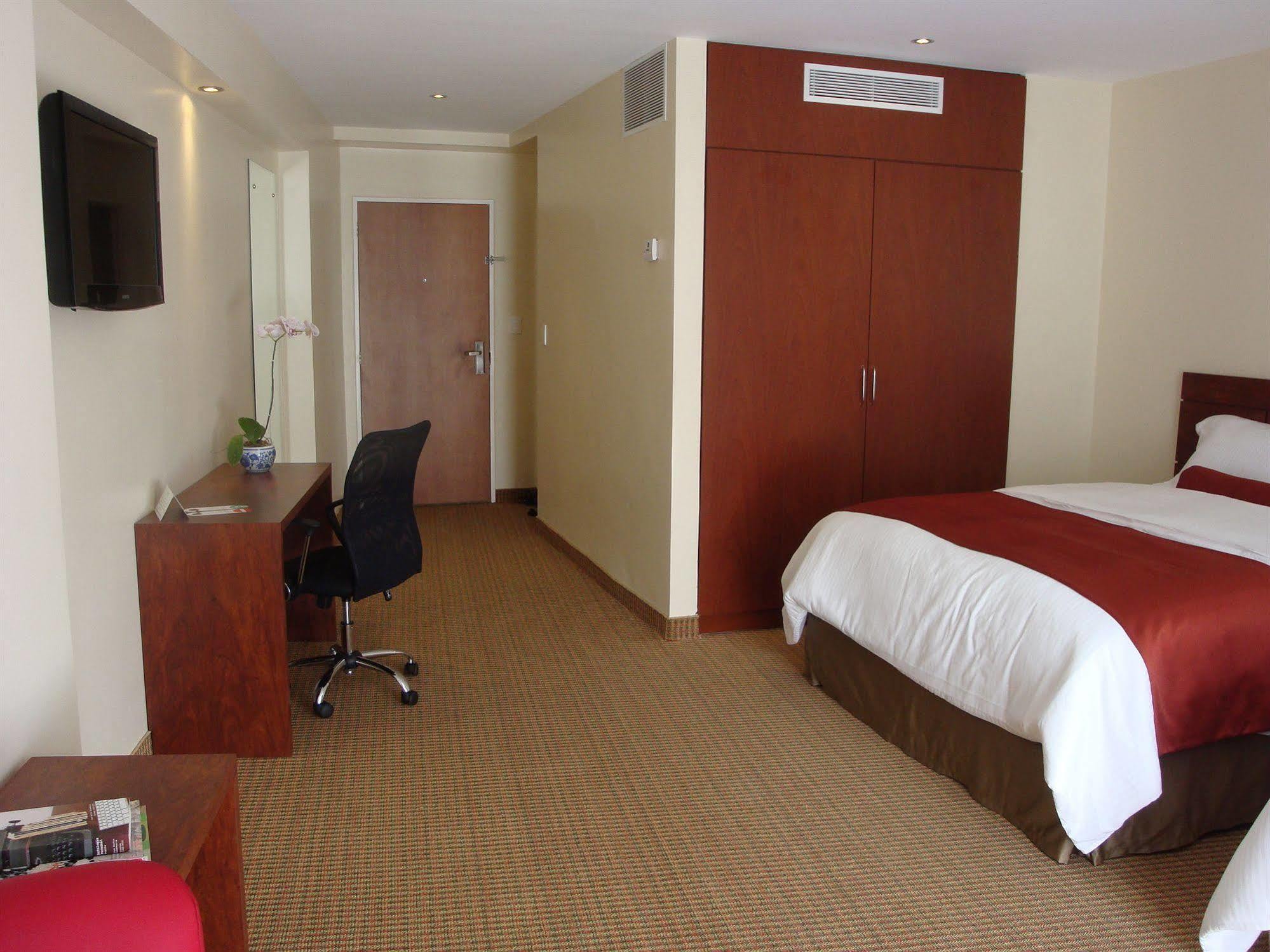 Continental Altamira Hotell Caracas Exteriör bild