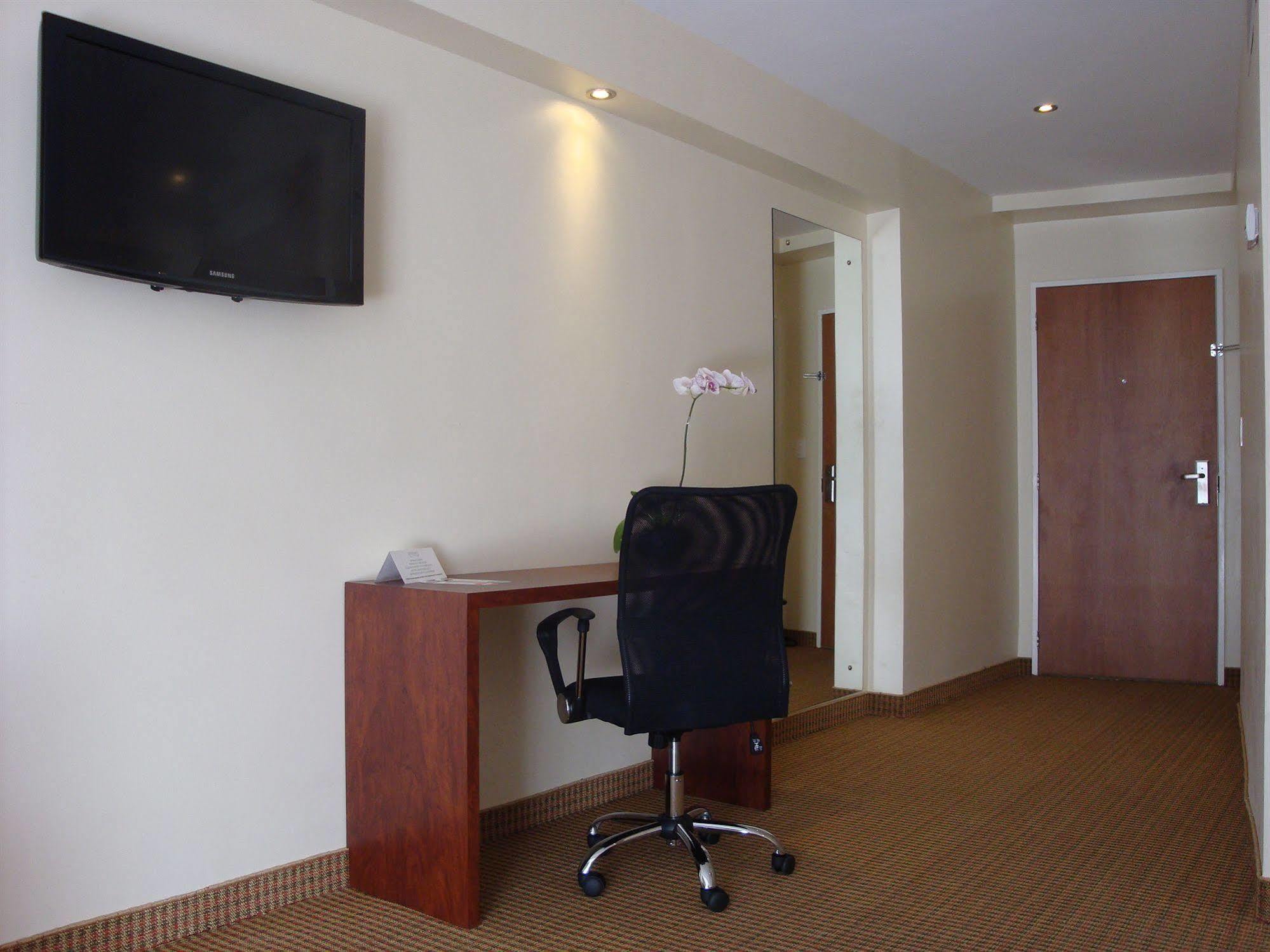 Continental Altamira Hotell Caracas Exteriör bild
